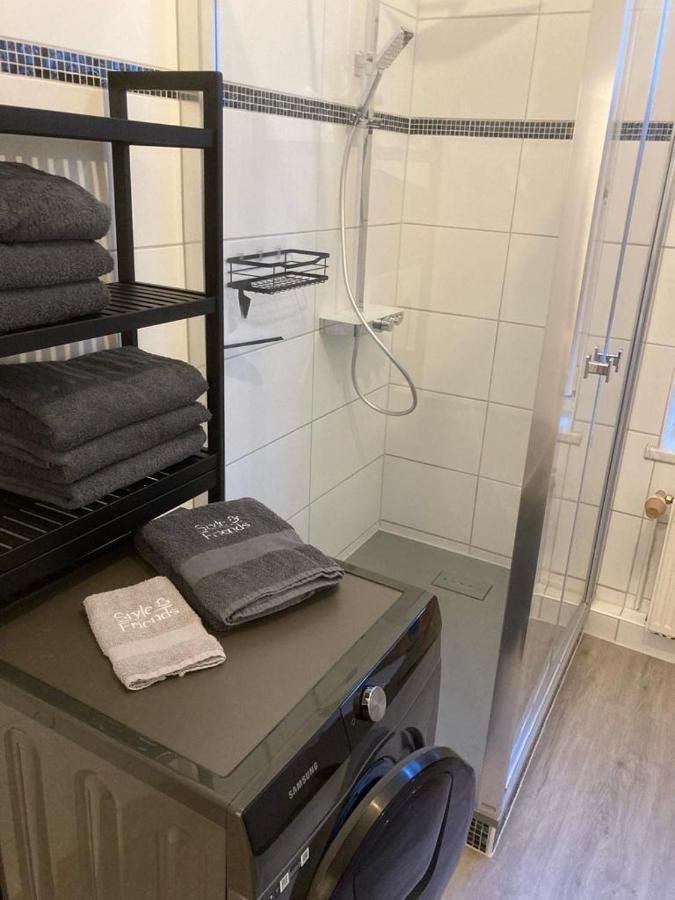 Familienwohnung Am Pfaffenteich シュヴェリーン エクステリア 写真